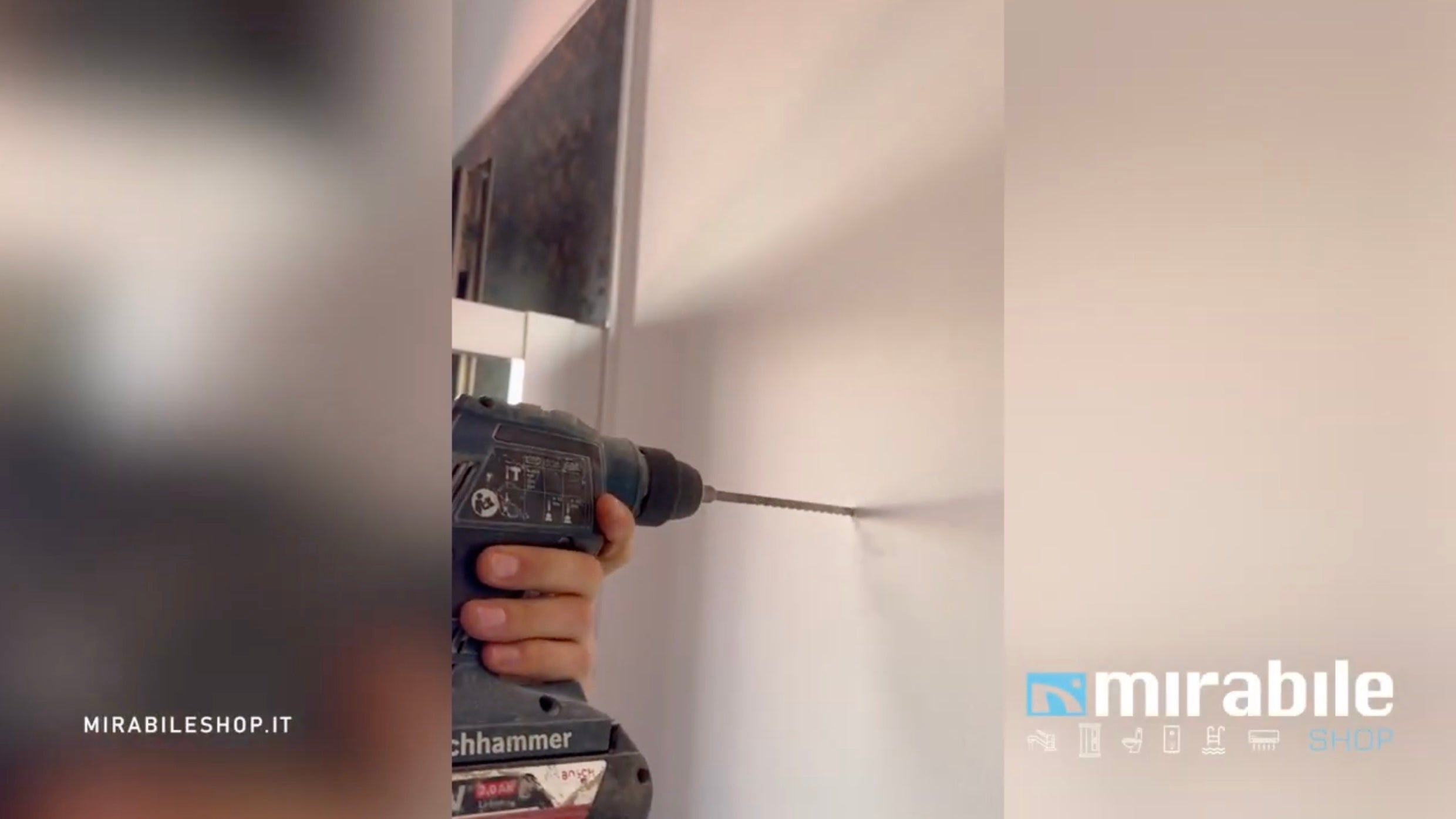 Installazione appendi accappatoio. Video-guida