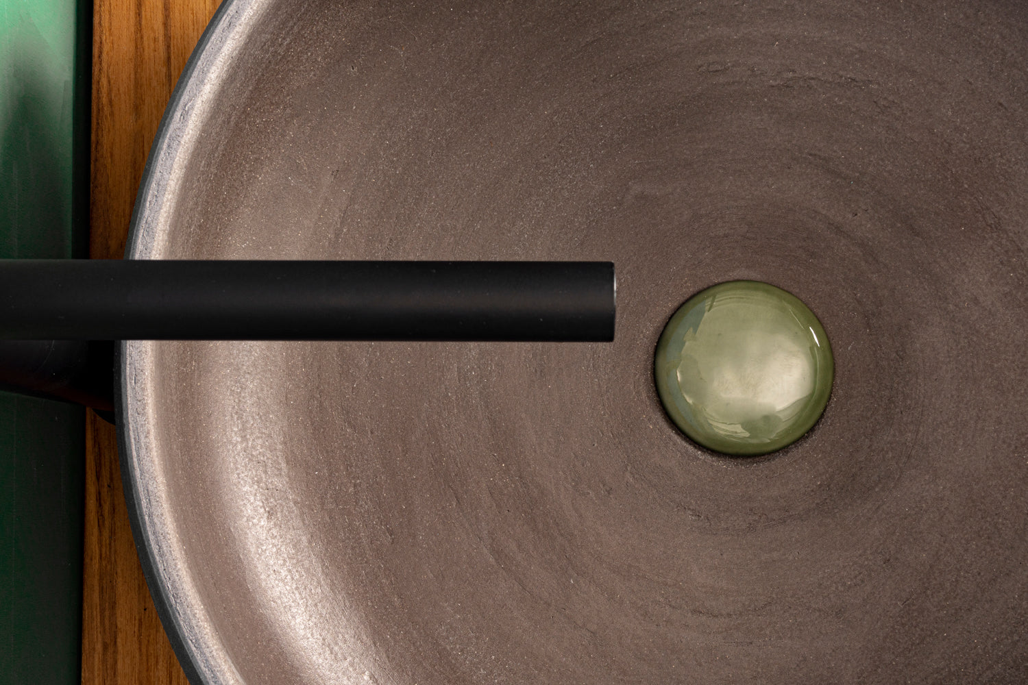 Lavabo da appoggio in argilla refrattaria (Terre scure) - diametro 42cm "Index Feel"