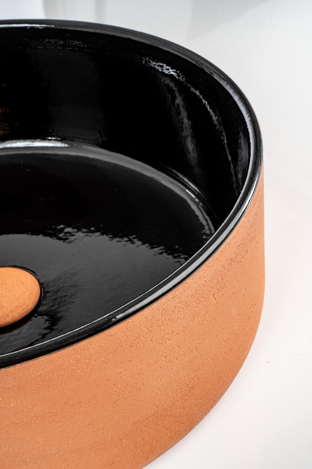Index Red Lavabo in terracotta colore Nero Ø 42