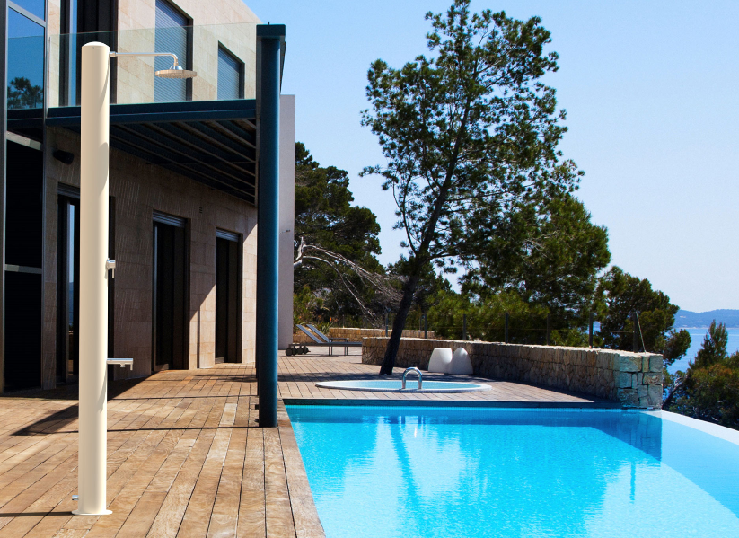 Doccia solare Tevere B 28L Inox bianco perla miscelatore e lavapiedi